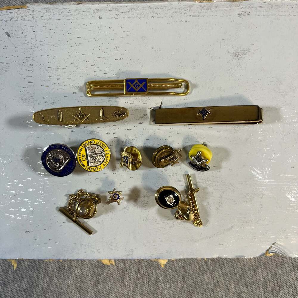 Vintage Freemason Masonic Tie Clips, Tie Bars and Lapel Pins Assorted Lot of 10